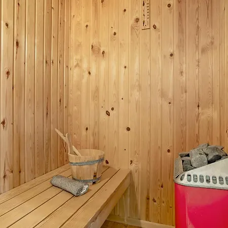 Feriehus Amazing In With Sauna *